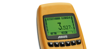 Pantalla iluminada del mando a distancia ABURemote Pantalla iluminada en verde del mando a distancia ABURemote